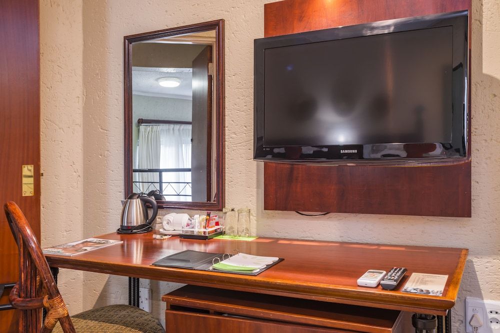 aha Kopanong Hotel & Conference Centre Standard Twin Room 7