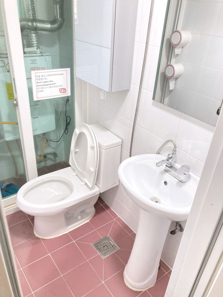 YaKorea Hostel Dongdaemun Twin Room