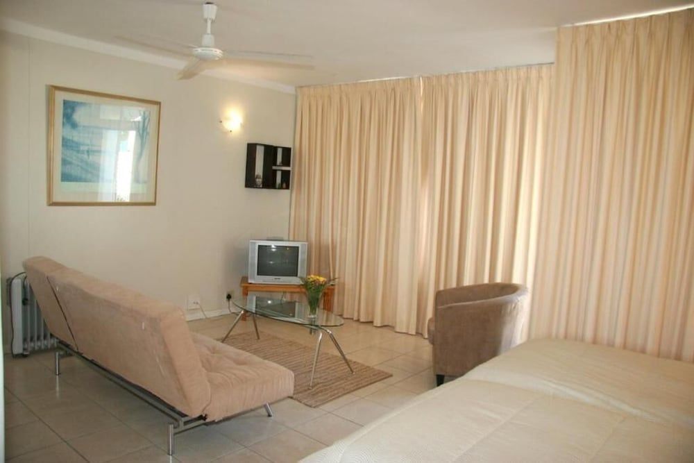 Cascades Suites Studio 4