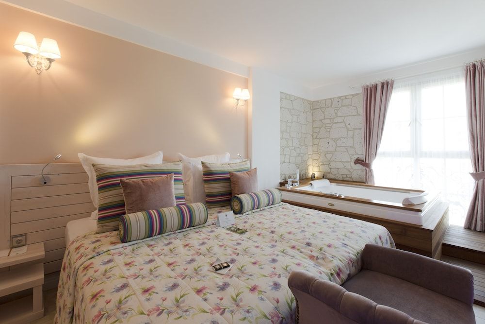 Cella Boutique Hotel & SPA Honeymoon Suite (Jacuzzi) 2