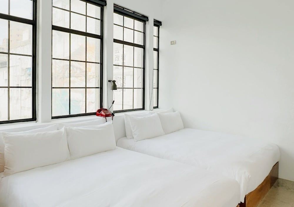 Large Family Quadruple Room (2 Double Beds)
