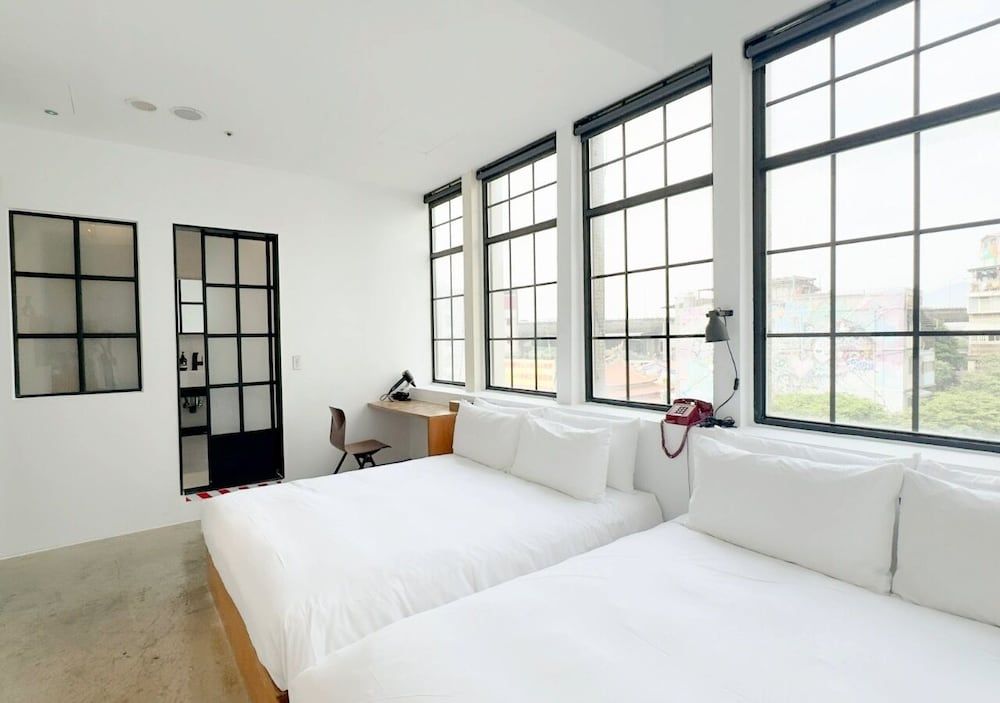 Large Family Quadruple Room (2 Double Beds)