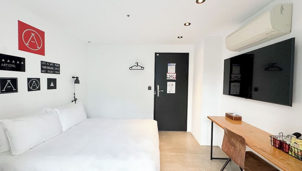 Medium Cinema Park View Room