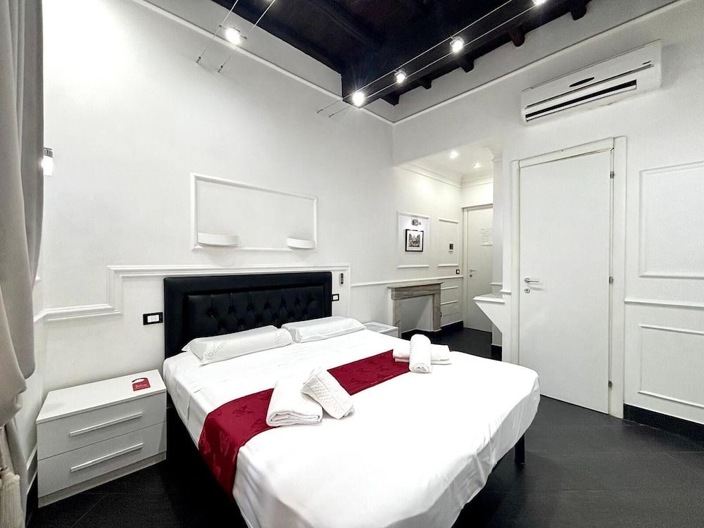 Antica Locanda dell'Orso Classic Double or Twin Room 11