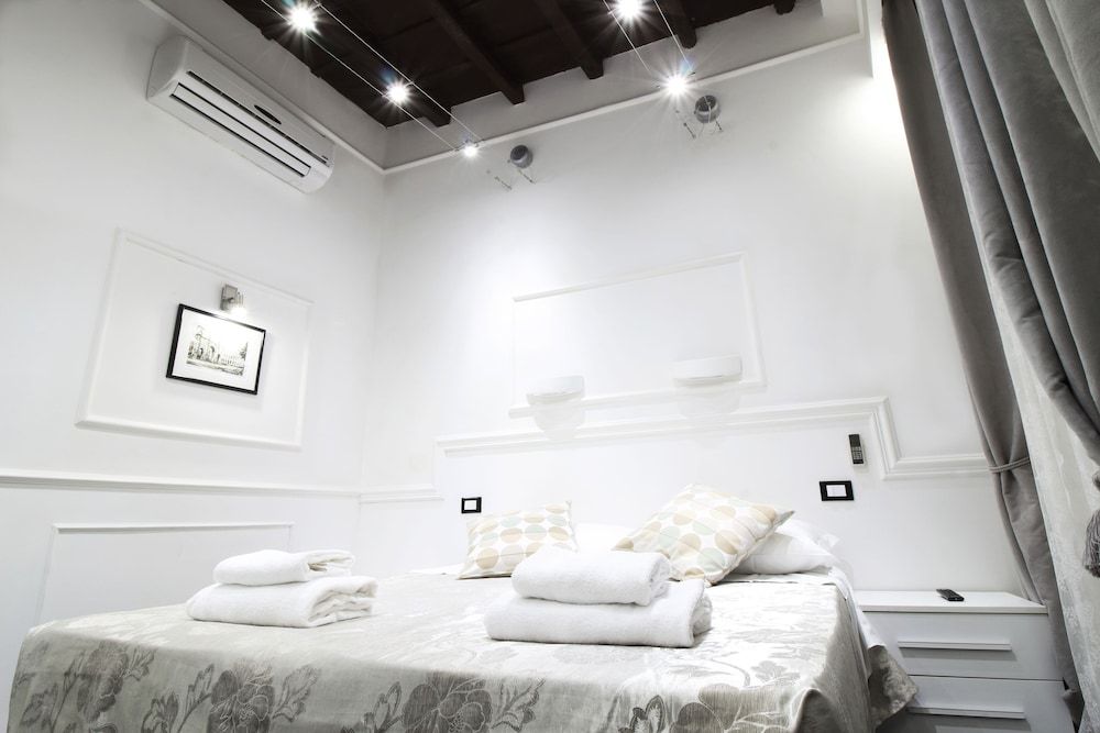 Antica Locanda dell'Orso Classic Double or Twin Room 4