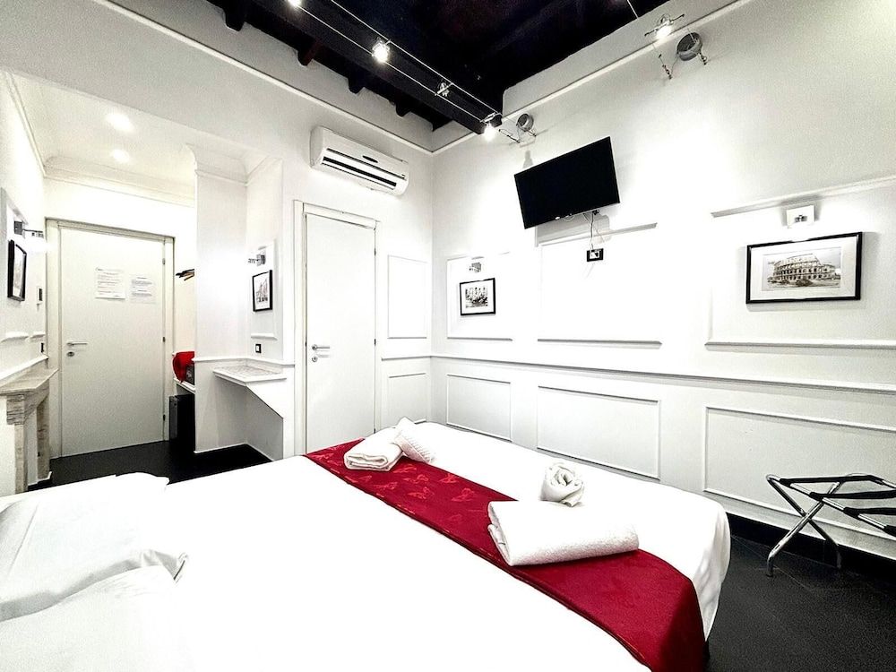 Antica Locanda dell'Orso Classic Double or Twin Room 8