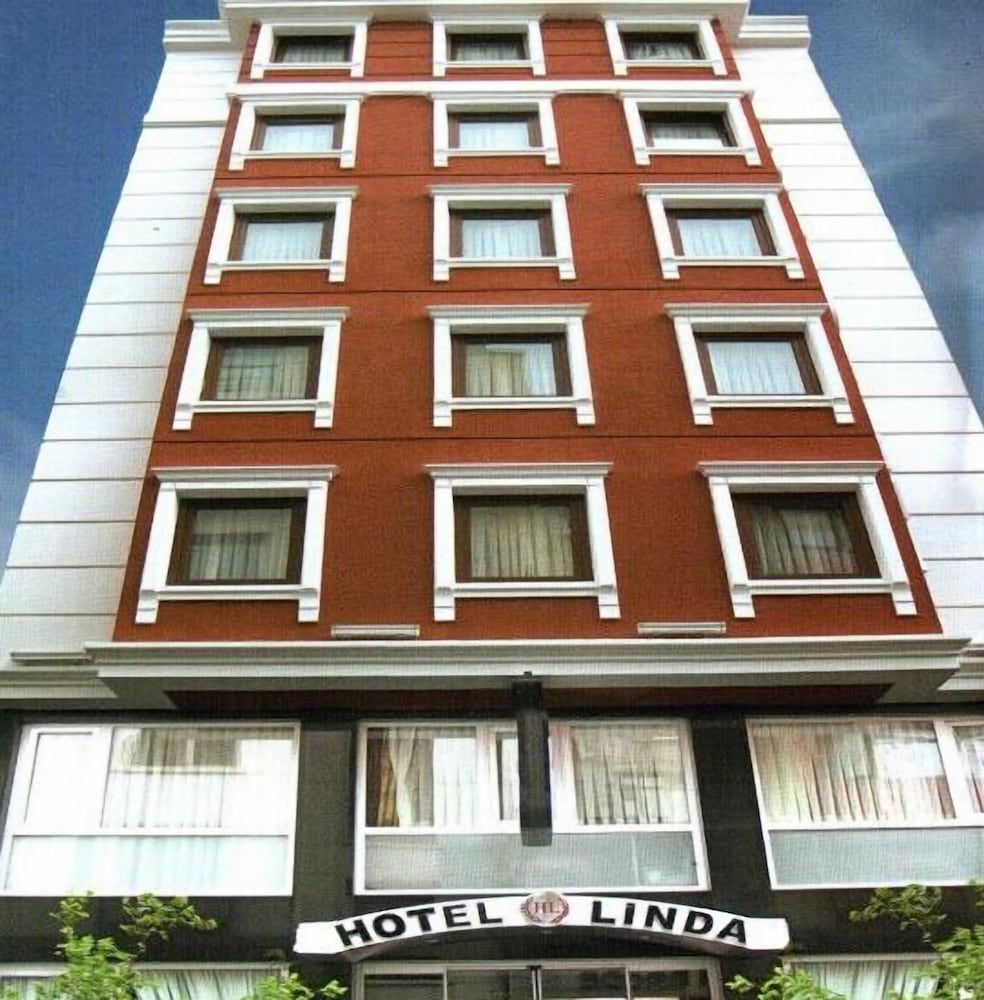 undefined Hotel Linda 3