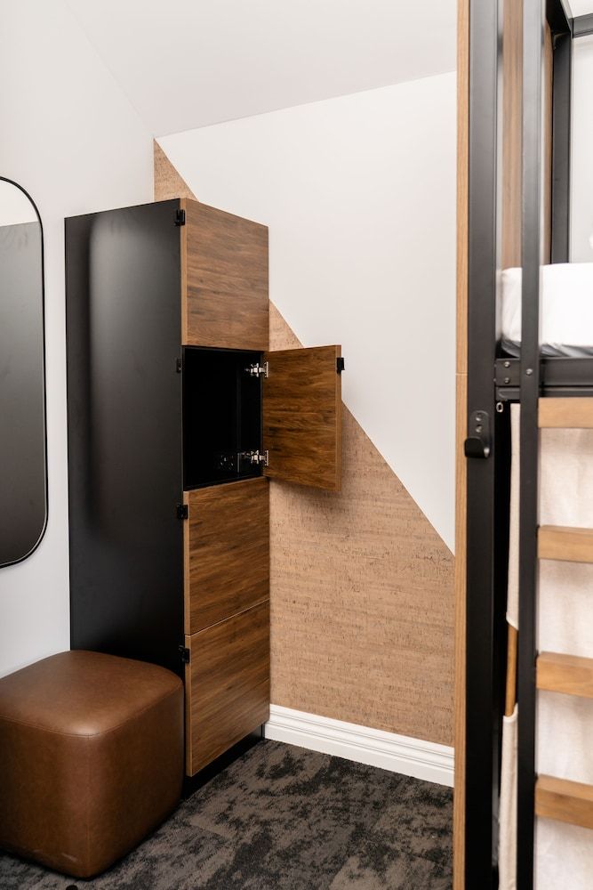 Haka House Franz Josef Bed in 2 Bed Dorm 4