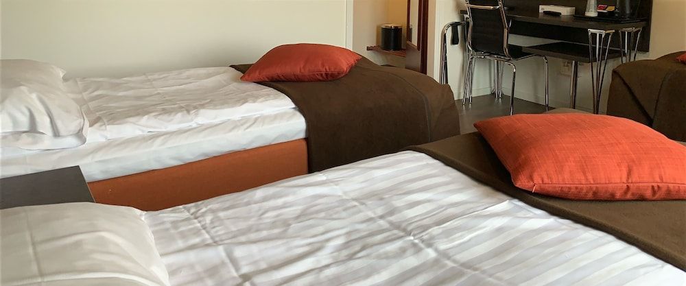 Slagsta Hotell & Wärdshus Triple Room 2