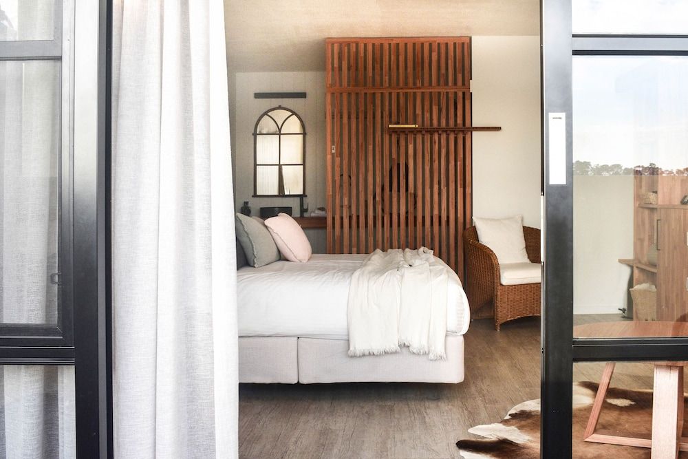 Waterfront Ground Floor Room
