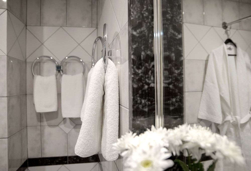 Victory Inn Economy Double Room 5