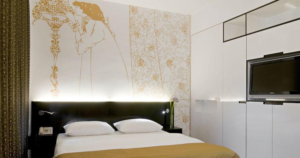 Alma Boutique Hotel Superior Double Room 2