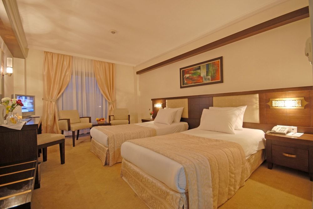 Premier Room