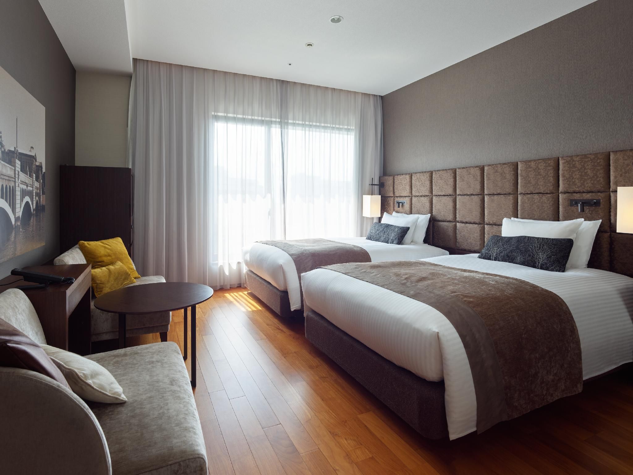 Superior - 2 Beds with Lounge Access
