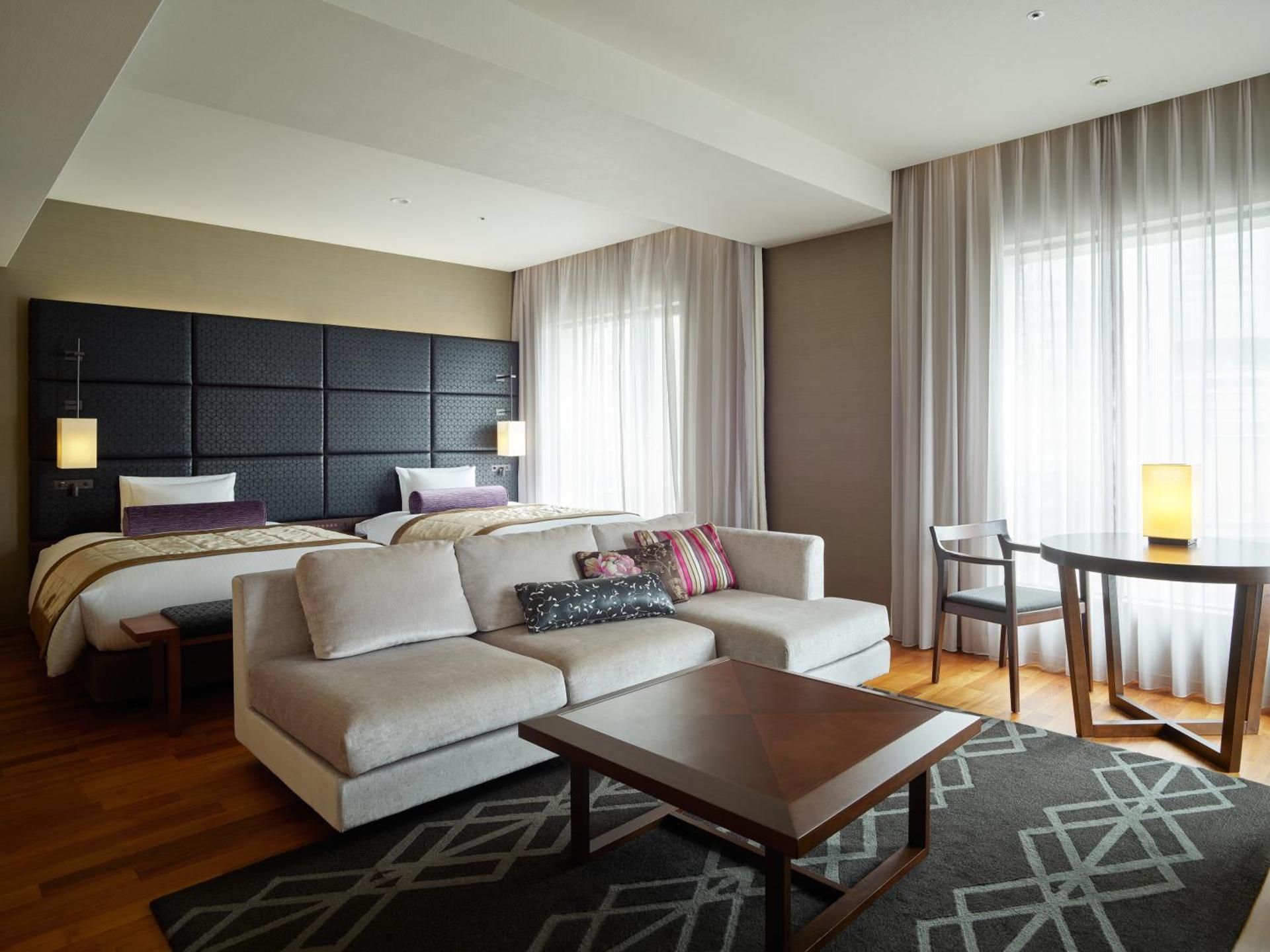 Junior Suite Twin Room with Lounge Access - Non-Smoking