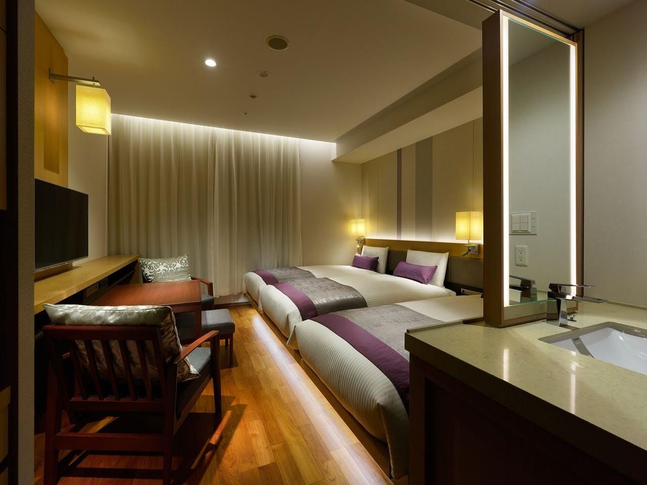 Standard - 3 Beds, Smoking