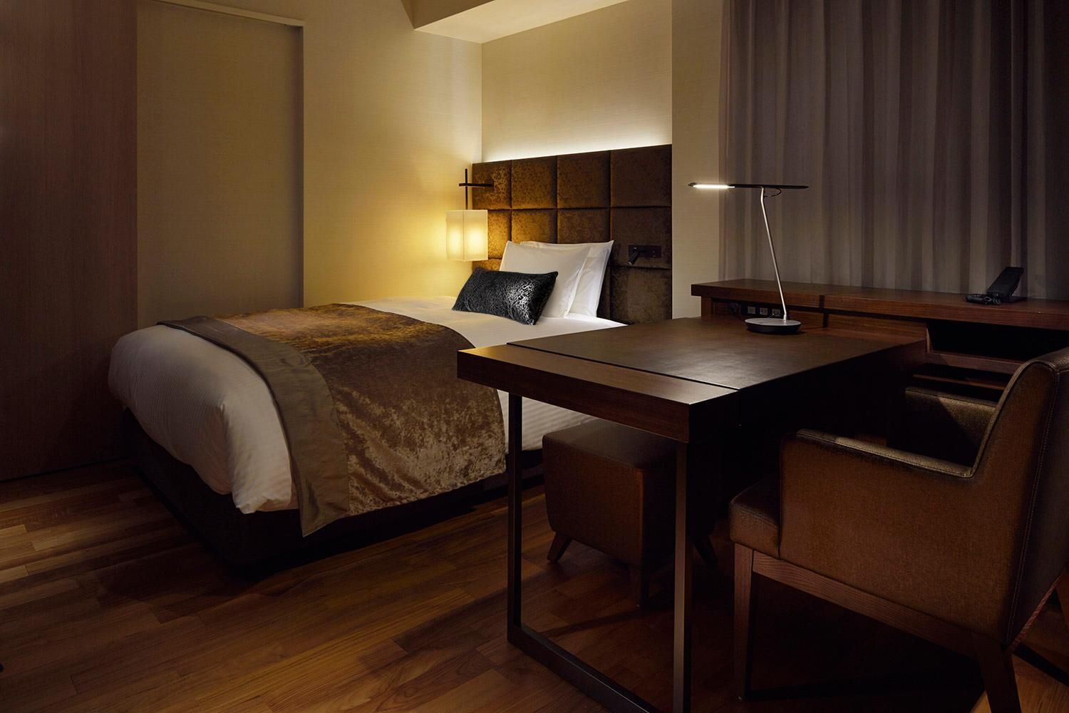 Superior - 1 Double Bed with Lounge Access