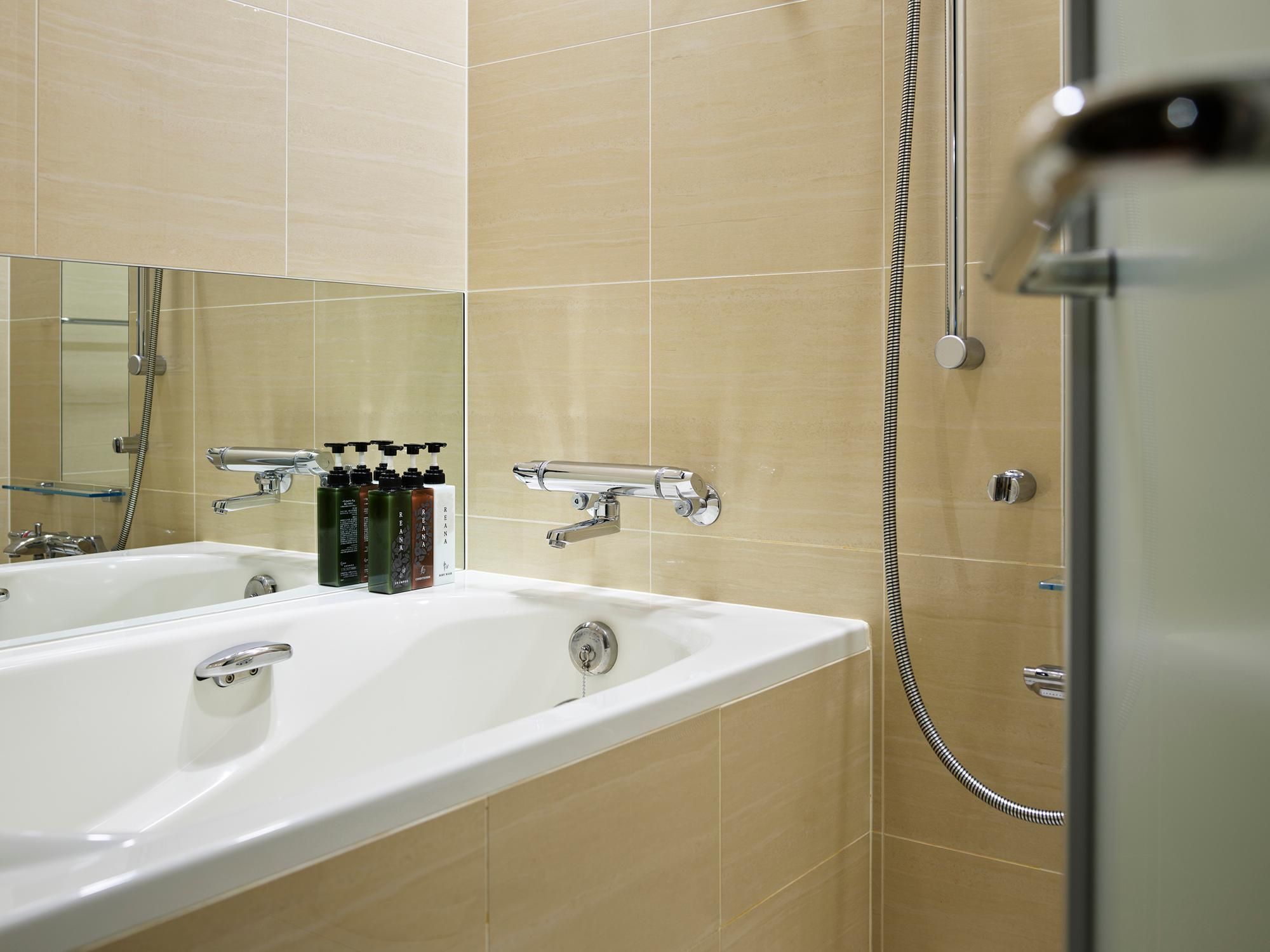 undefined Mitsui Garden Hotel Osaka Premier 5