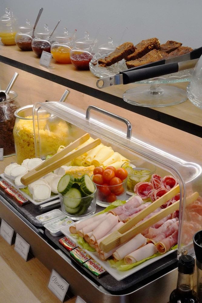 undefined Best Western Hotel Le Montparnasse 9