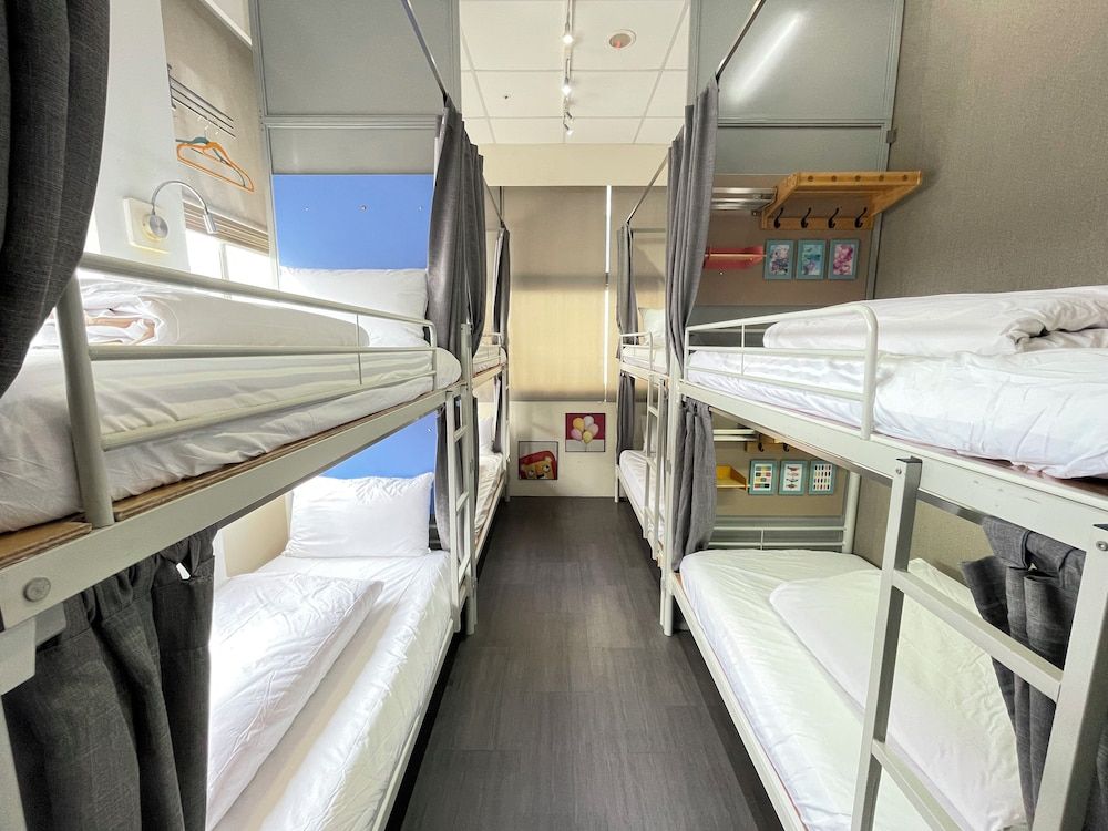 Standard 8 Bed Male Dorm - Shared Bathroom