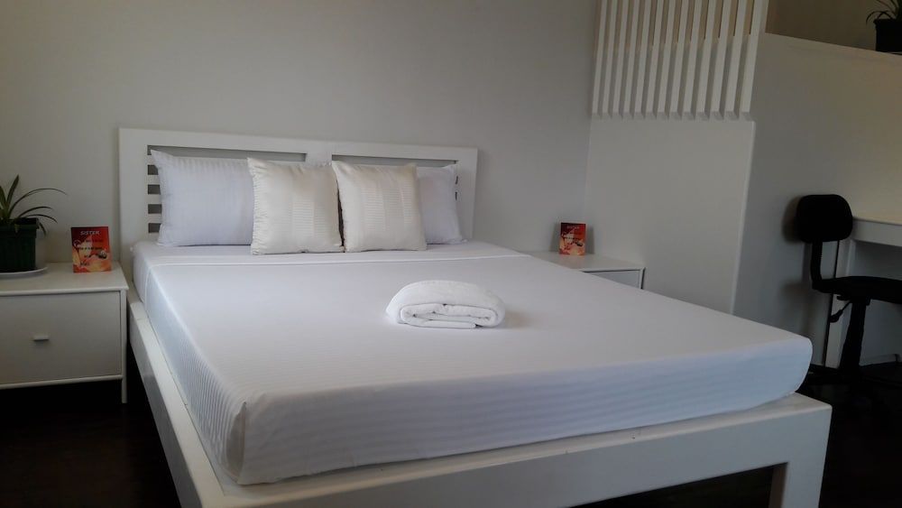 undefined Mecasa Hotel 7