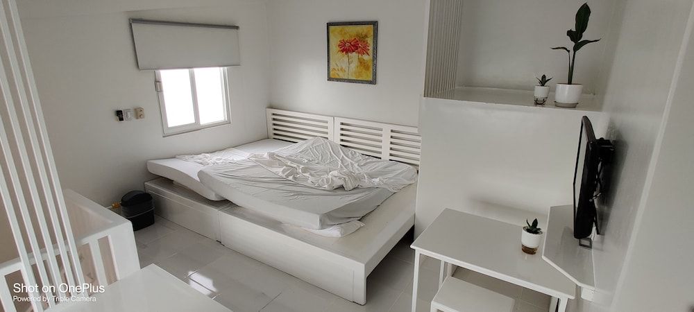 undefined Mecasa Hotel 8