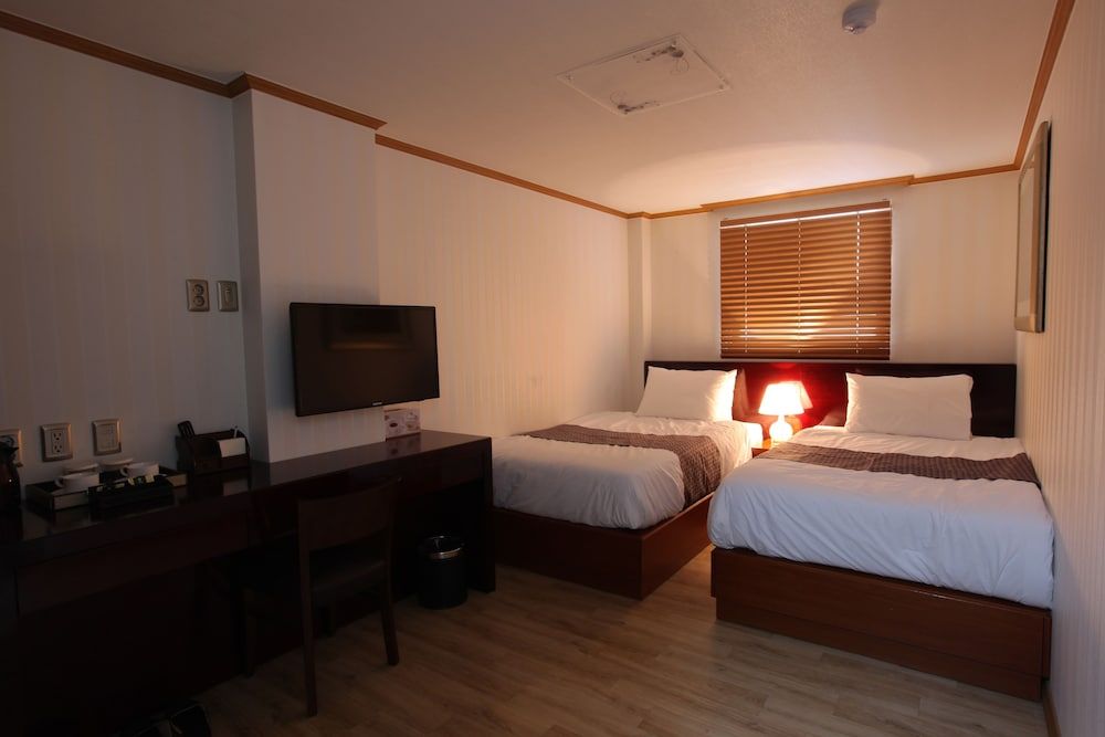 undefined Hotel Daewoo Inn