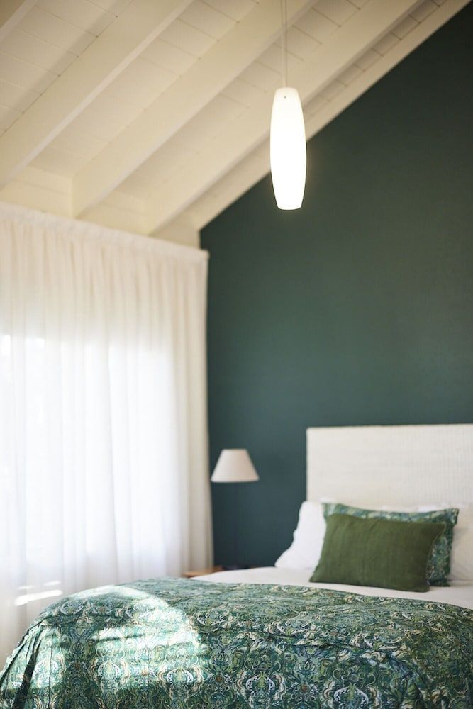 undefined Emerald Inn 2