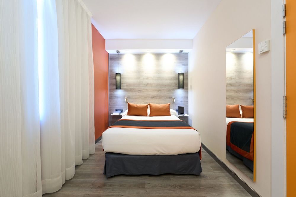 Catalonia Mikado Double Room 5