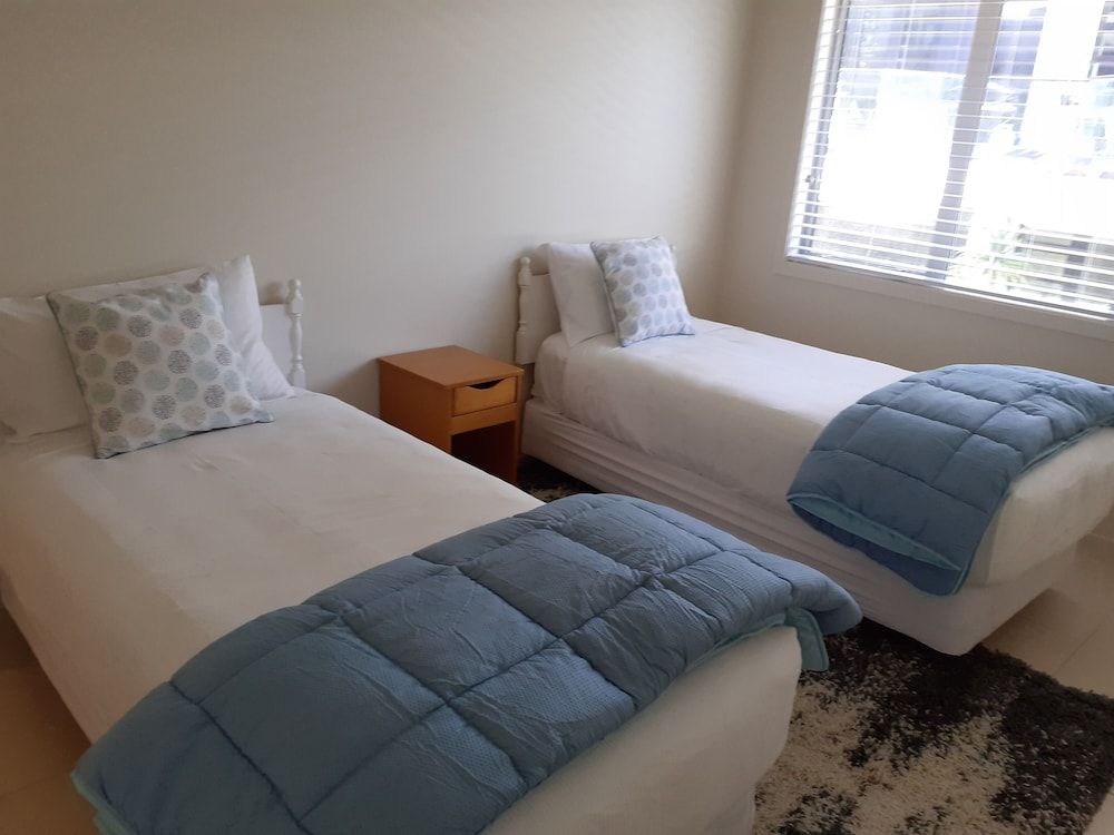 The Pavilions Beachfront Apartments Premier Apartment