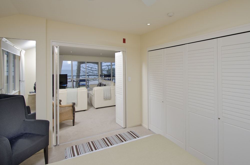 The Pavilions Beachfront Apartments Apartment, 2 Bedrooms, Ocean View 16