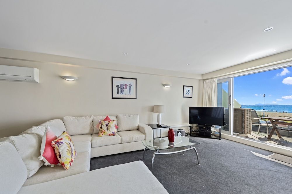 The Pavilions Beachfront Apartments Apartment, 2 Bedrooms, Ocean View 21