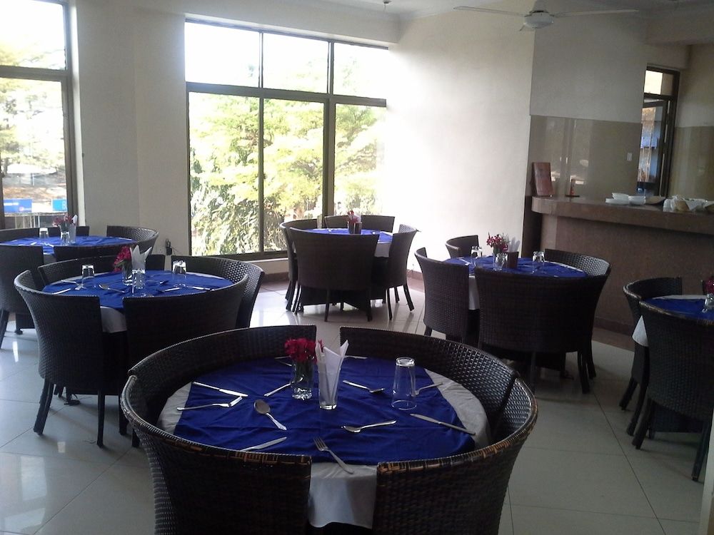 undefined Golden Park Hotel 5