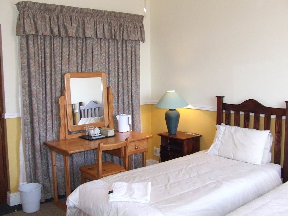 Umnenga Lodge - Twin Room (7)