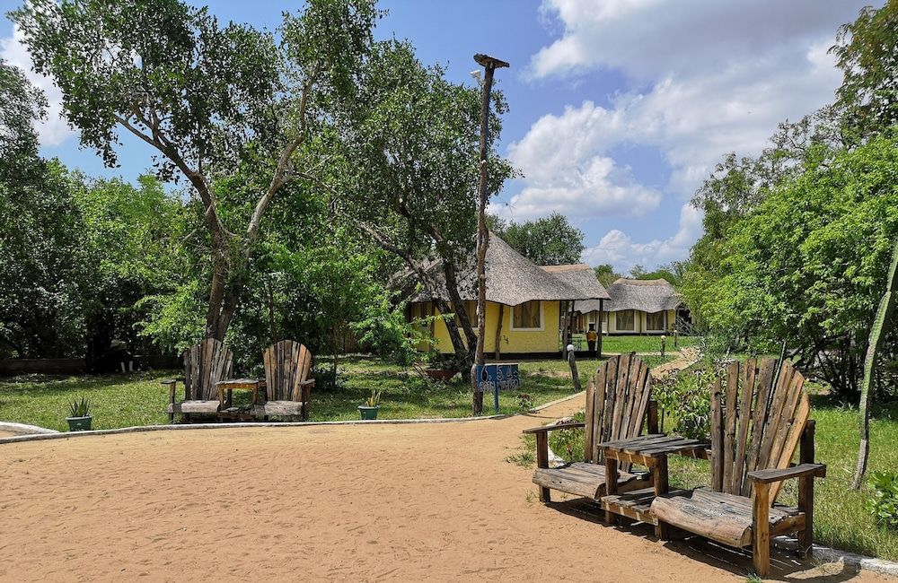 Africa Safari Selous Superior Bungalow, Multiple Beds, Pool View 6