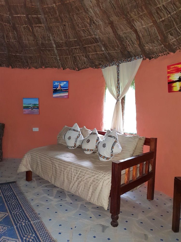 Africa Safari Selous Banda Bungalo 2