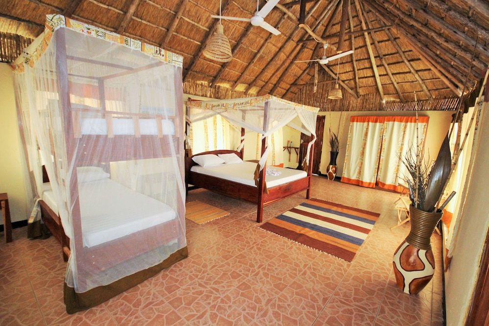 Africa Safari Selous Superior Bungalow, Multiple Beds, Pool View 3
