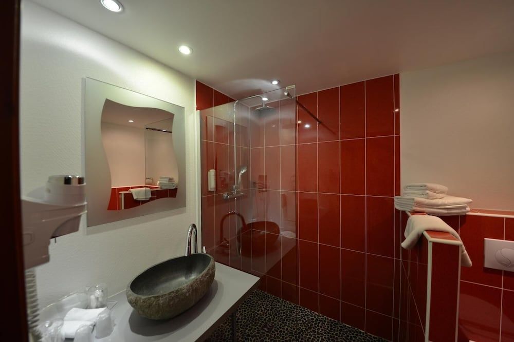 Hôtel Bomotel Grand Comfort Double 3