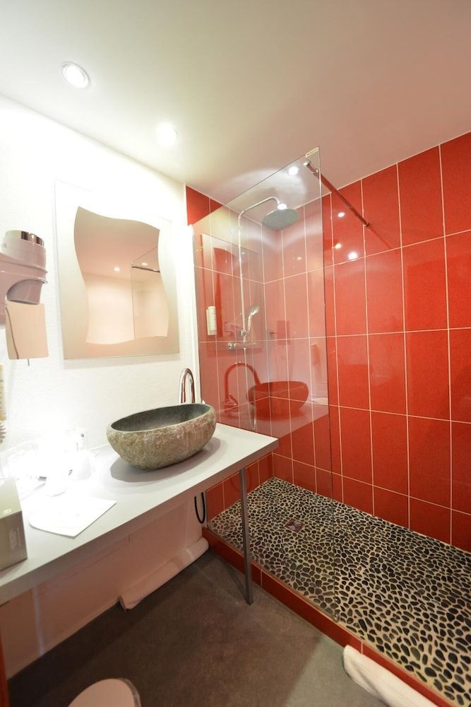 Hôtel Bomotel Grand Comfort Double 5