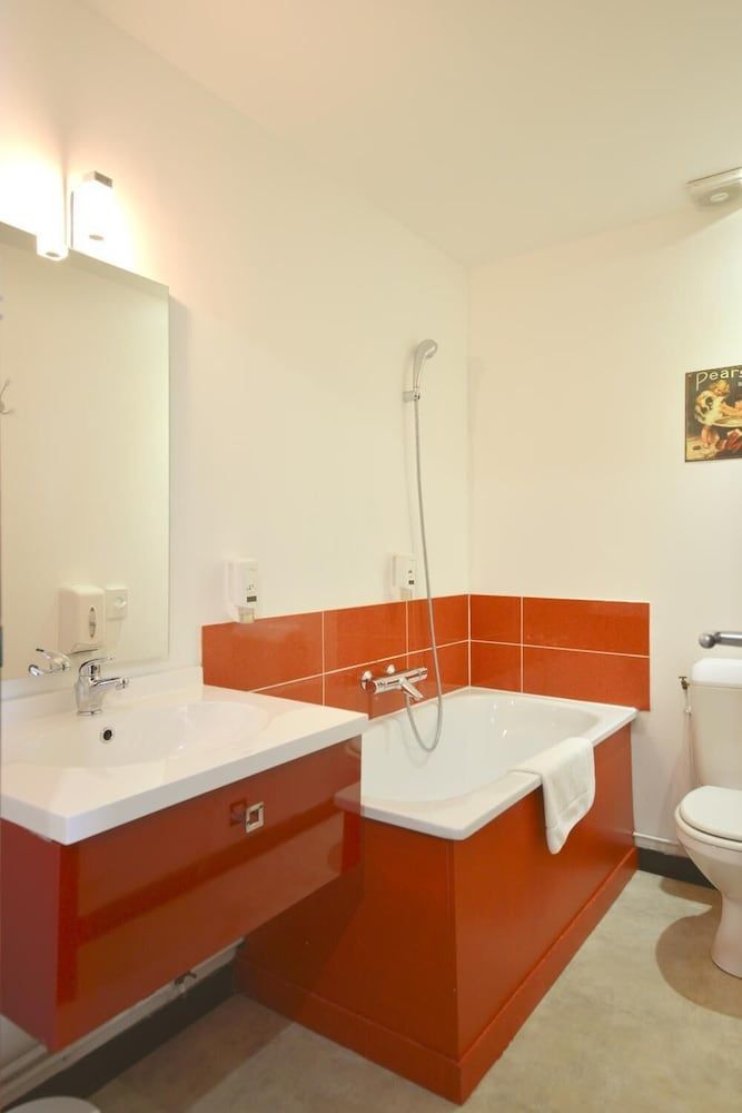 Hôtel Bomotel Grand Comfort Single Room 4