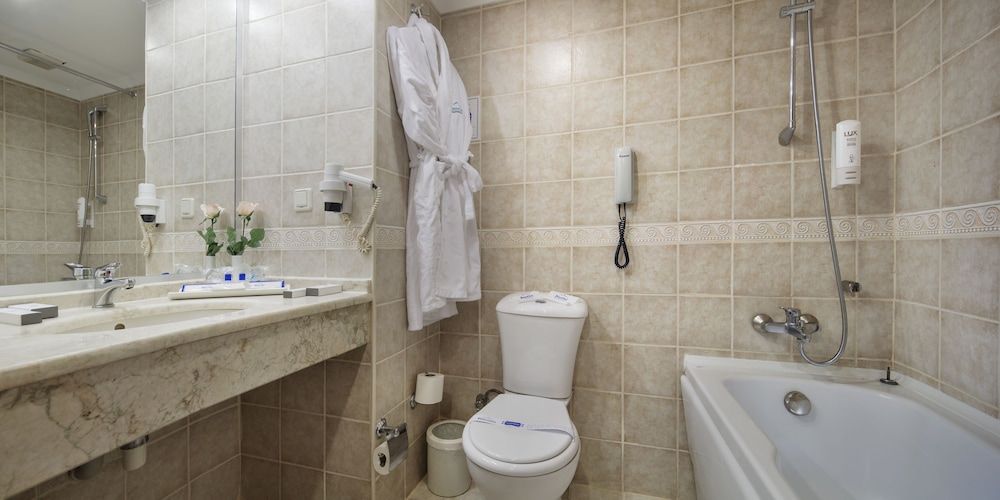 Palan Hotel Standard Double Room 4