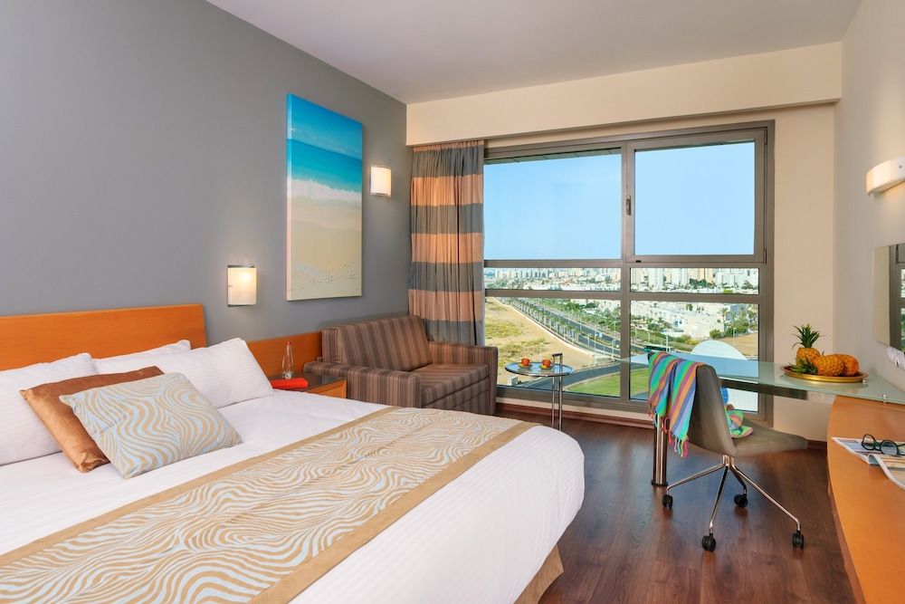 Leonardo Plaza Ashdod Grand Executive Room 2