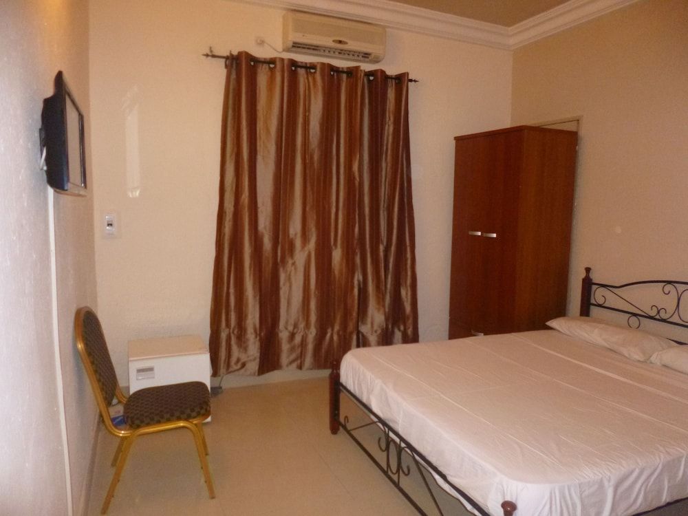 Hôtel Ténéré Superior Single Room 4