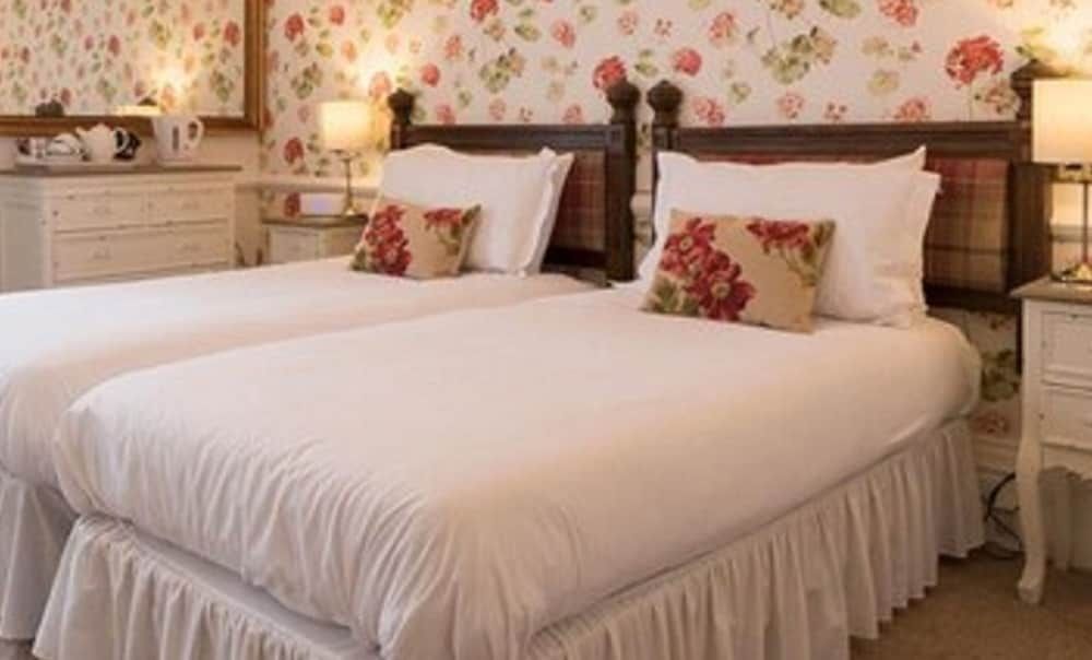 Woodlands Lodge Hotel Standard Twin Room 2