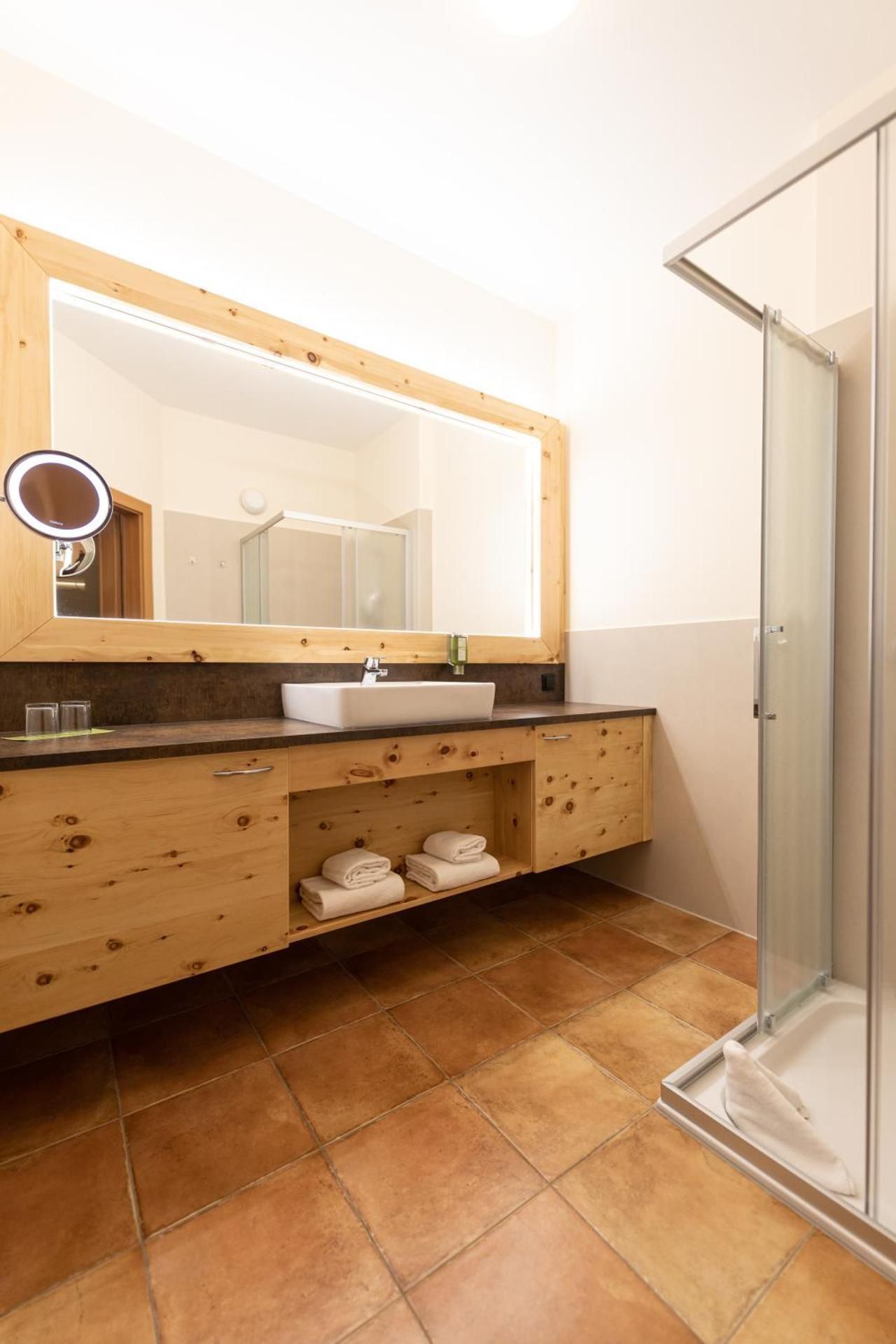 Superior Double Room with Balcony - Thermenblick