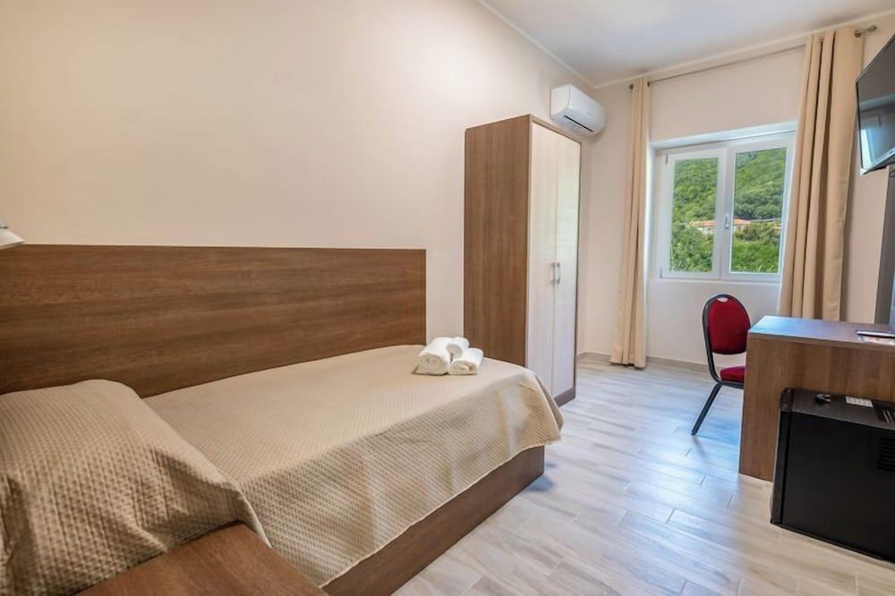 Hotel Ristorante La Mimosa Single Room 2