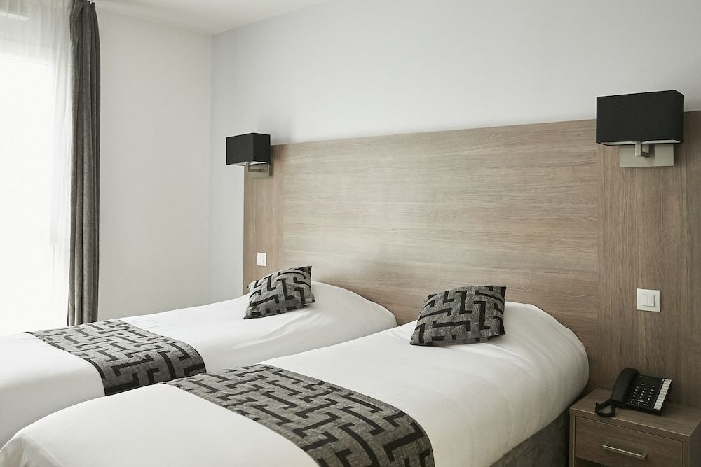 Standard Studio, 2 Twin Beds, Kitchenette
