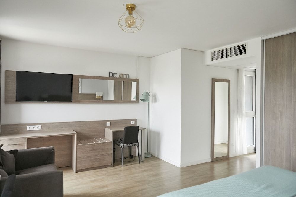 Tulip Inn Massy Palaiseau Residence Apartment, Multiple Beds, Kitchenette 19