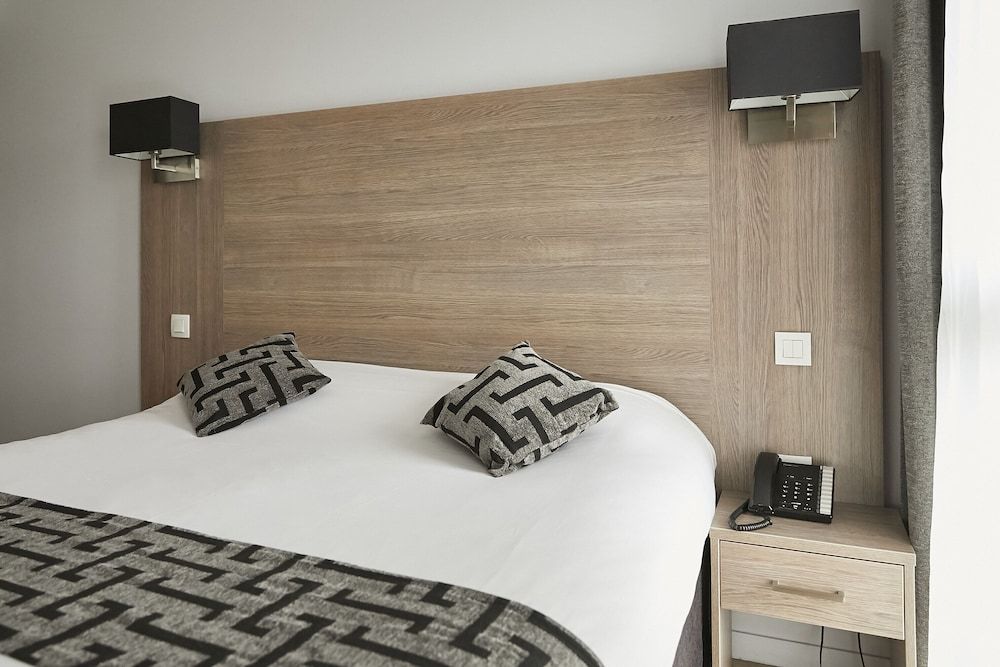 Tulip Inn Massy Palaiseau Residence Executive Studio, 1 Queen Bed, Kitchenette