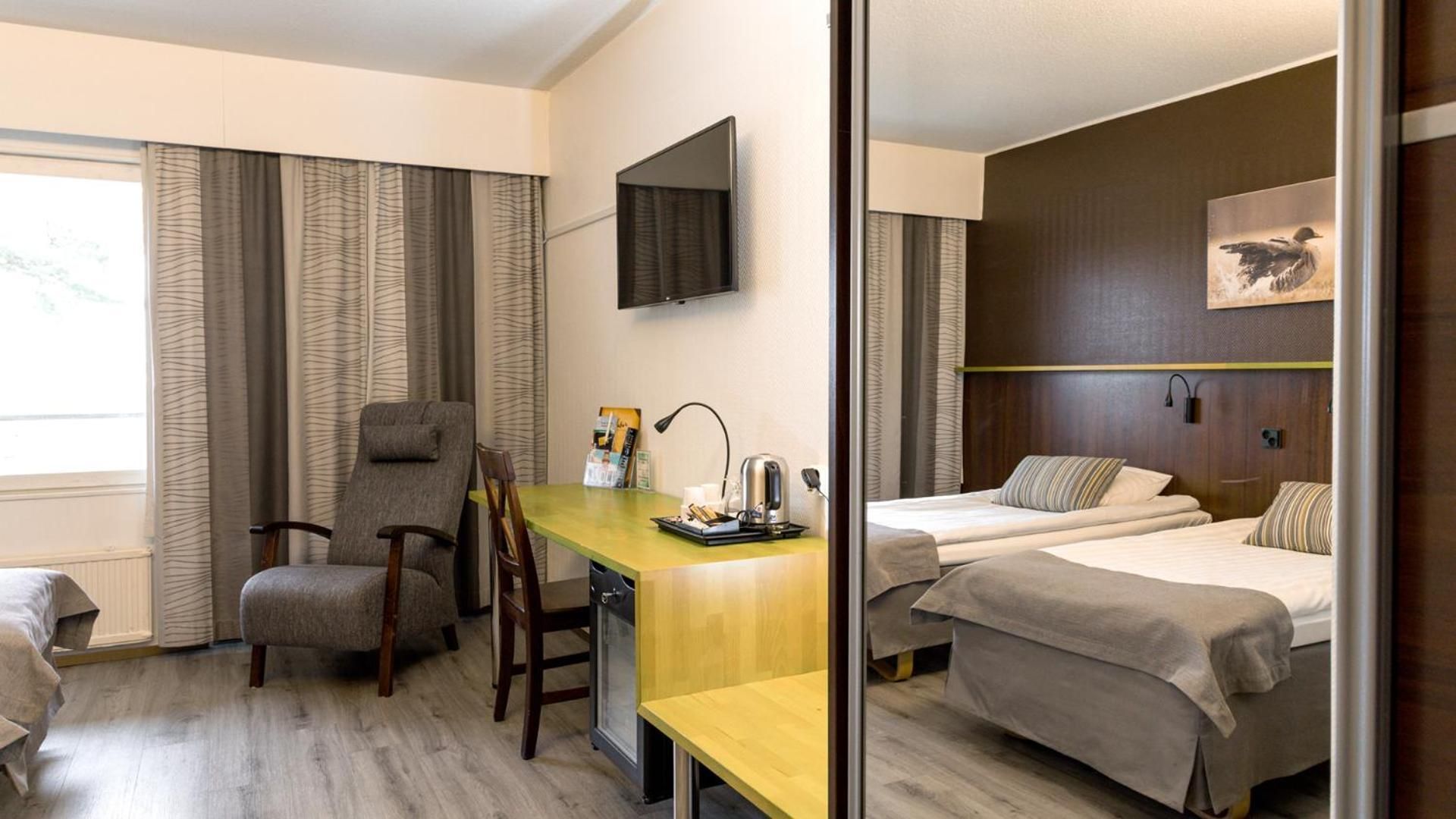 Twin Room with Balcony